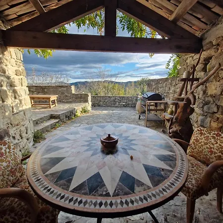 Hébergement de vacances Mas Des Terrasses *